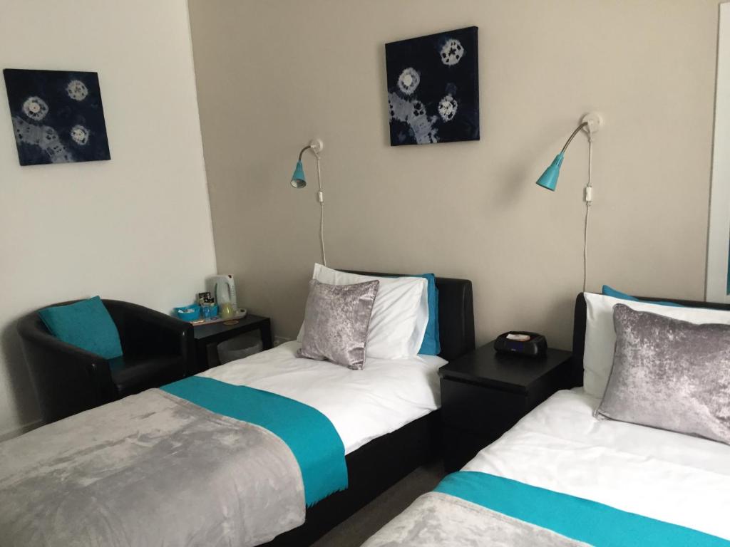 Earadale room 1